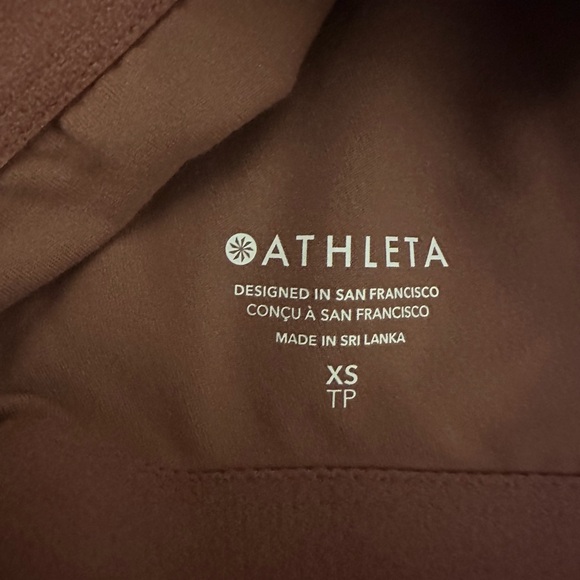 Athleta Cut Out crop top - Size XS - Picture 2 of 4